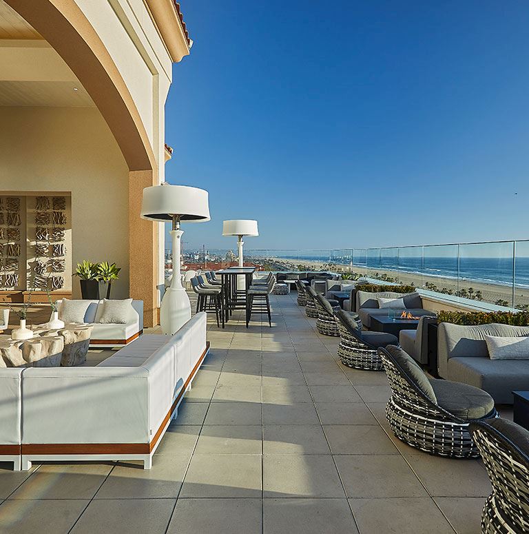 Huntington Beach Restaurants - The Waterfront Beach Resort